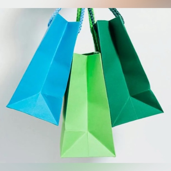 Meet your Posher, Jeny - Picture 1 of 2